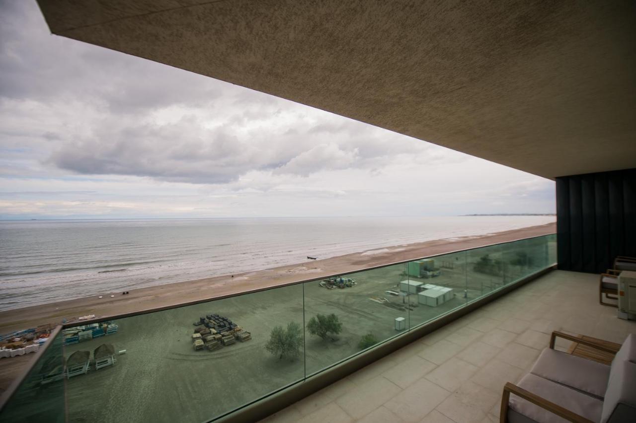 Luxury Promenada Apartment - Frontal Beachfront Mamaia Nord Navodari Luaran gambar