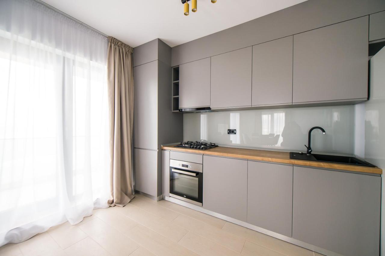 Luxury Promenada Apartment - Frontal Beachfront Mamaia Nord Navodari Luaran gambar