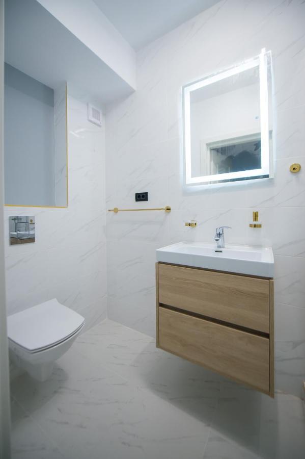 Luxury Promenada Apartment - Frontal Beachfront Mamaia Nord Navodari Luaran gambar