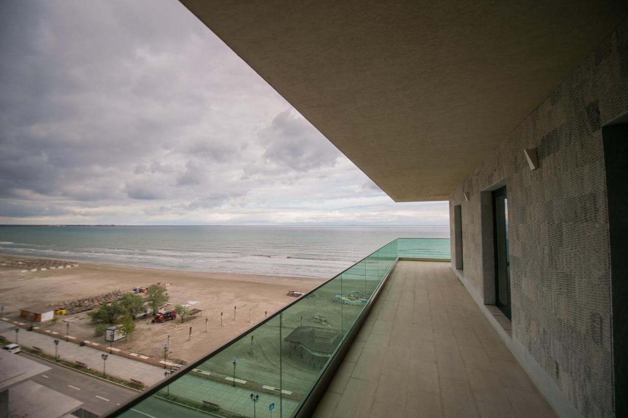 Luxury Promenada Apartment - Frontal Beachfront Mamaia Nord Navodari Luaran gambar