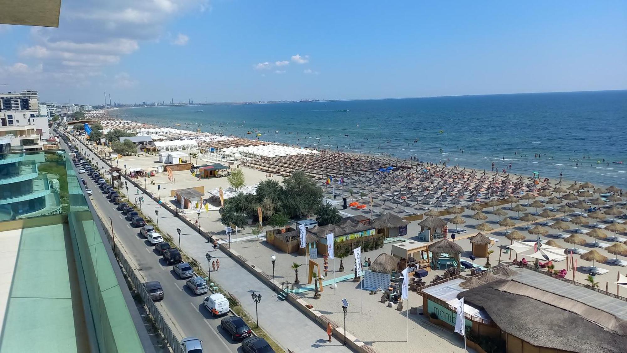 Luxury Promenada Apartment - Frontal Beachfront Mamaia Nord Navodari Luaran gambar